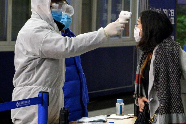 Virus Cina: bilancio sale a 908 morti, 3.062 nuovi contagi