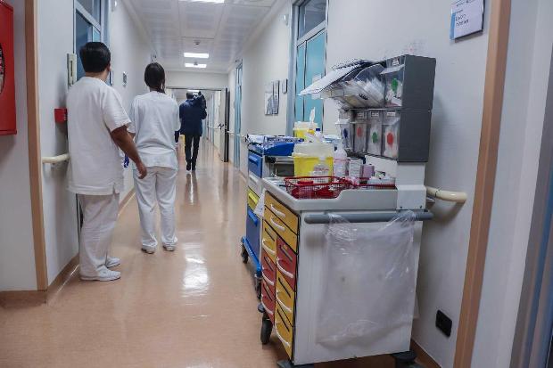 Sanità: per 9 italiani su 10 servono più infermieri per migliorare Servizio sanitario