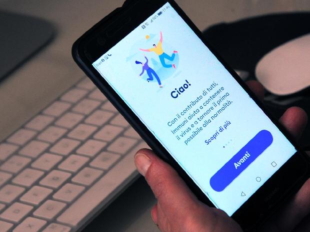 Fase 3: Sileri, ‘cittadini scarichino app Immuni, non ha raggiunto target’