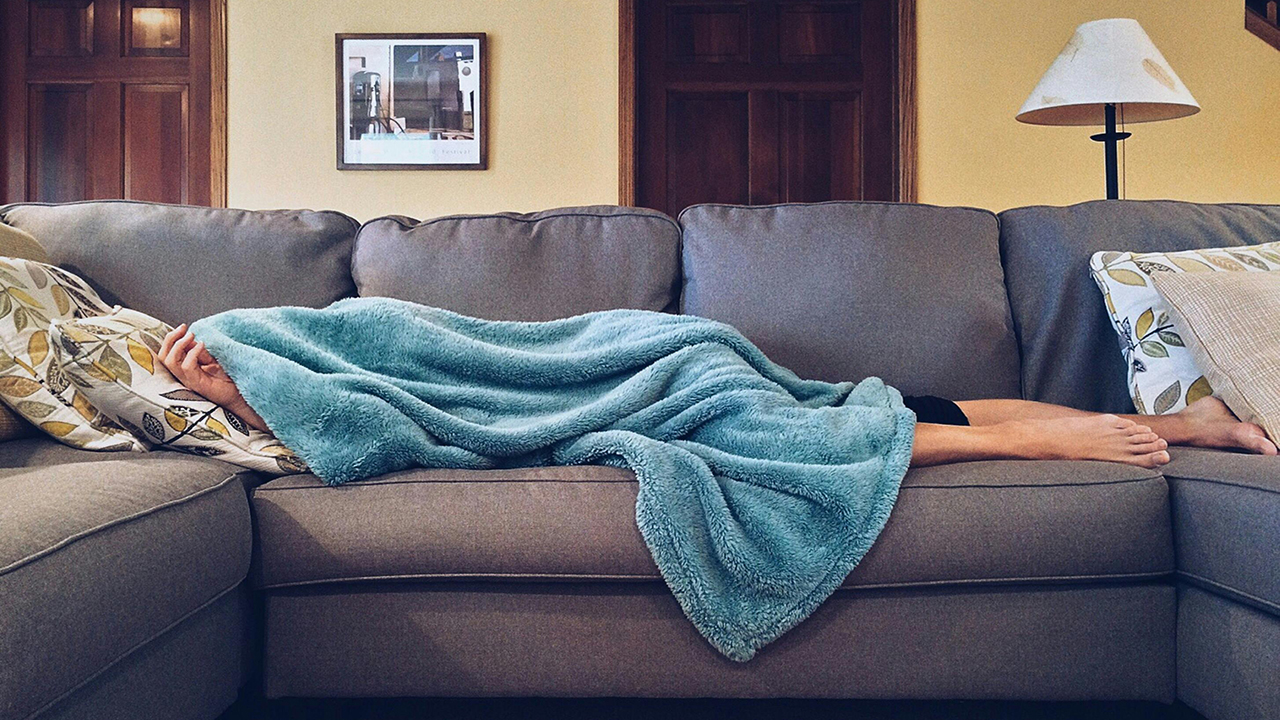 Sindrome della capanna: quando la voglia di restare a casa diventa ansia